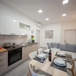 Apartment Nicoletta Rivieraholiday
