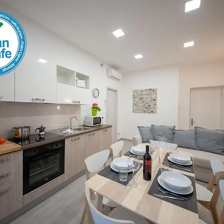 Nicoletta Rivieraholiday *