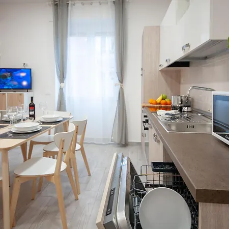 Nicoletta Rivieraholiday *