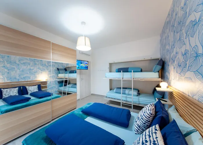 Nicoletta Rivieraholiday * 알벤가