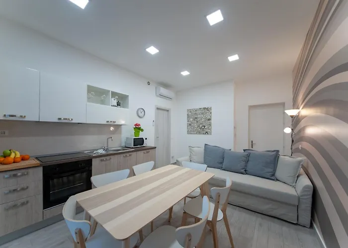 Nicoletta Rivieraholiday